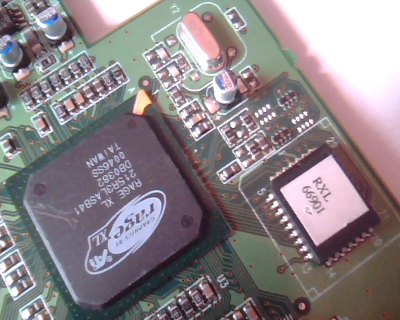 AGP card ATI Rage XL 109-66900-10 RXL 1025-35000 N625 VGA 66901 - image 3