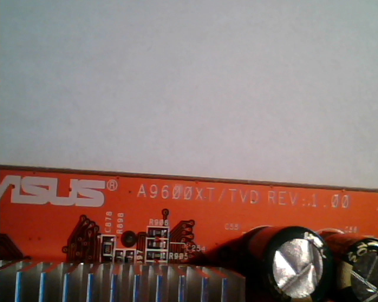 AGP video graphics card ASUS A9600XT TVD v1.00 128M 03C0614 A04-1505 TV VGA DVI - image 2