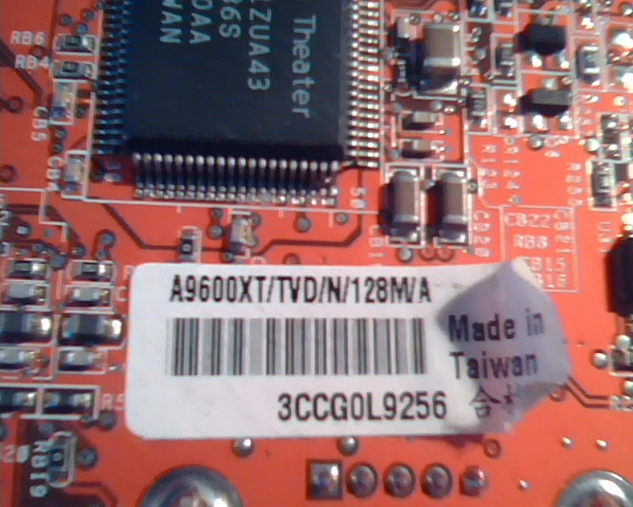 AGP video graphics card ASUS A9600XT TVD v1.00 128M 03C0614 A04-1505 TV VGA DVI - image 4