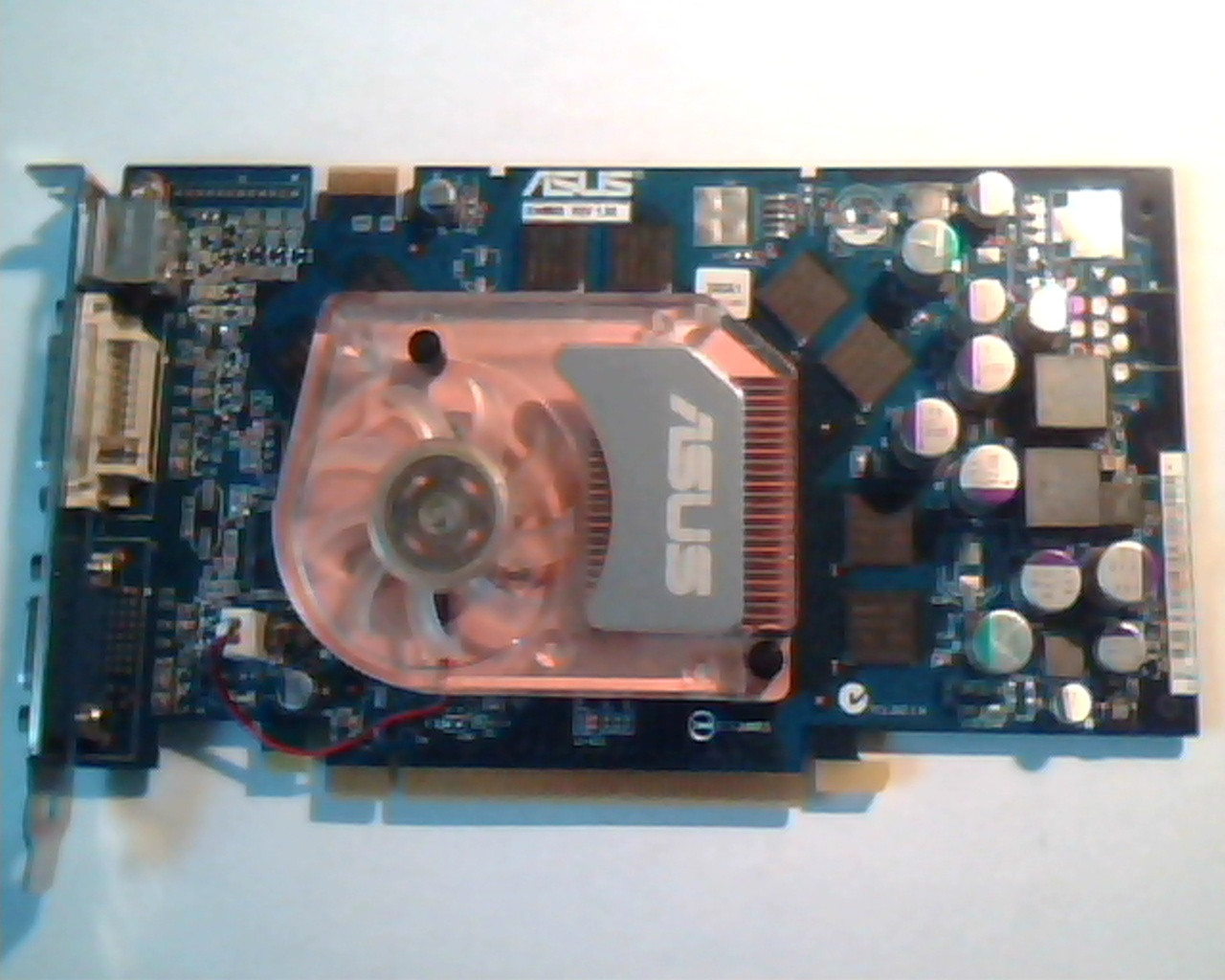 PCI-E express card ASUS Extreme EN6800/TD/256A/A Rev 1.00 256M VGA DVI TV