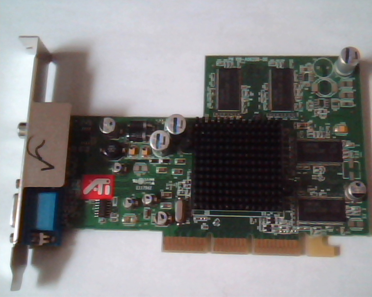 AGP card ATI 109-A06200-00 Radeon 9200 128M 102A0621901 AV I/O VGA TV