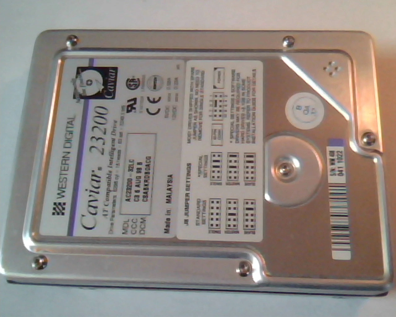 Hard Drive Disk IDE Western Digital Caviar 23200 AC23200-32LC CSABKRDBOACG AUG