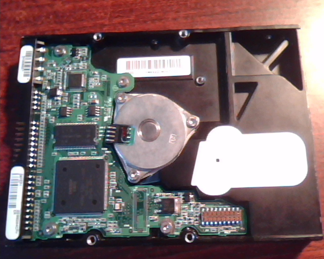 Hard Disk Drive IDE Maxtor DiamondMax Plus 8 30GB NAR61590 60058656 ATA - image 4
