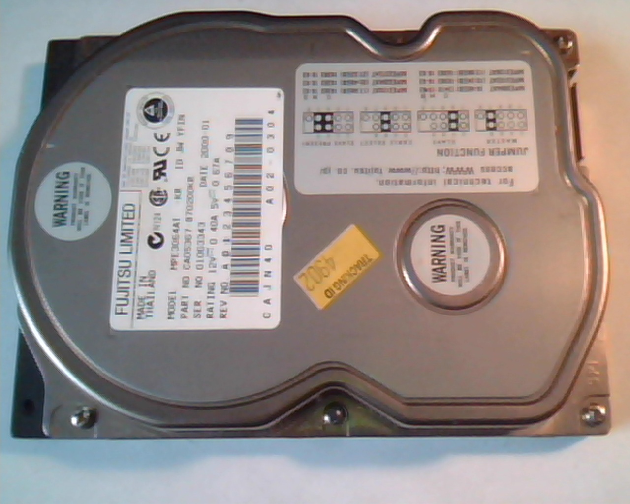 Hard Disk Drive IDE Fujitsu Limited MPE3064AT CA05367-B70200KR A02-0304 2000-01