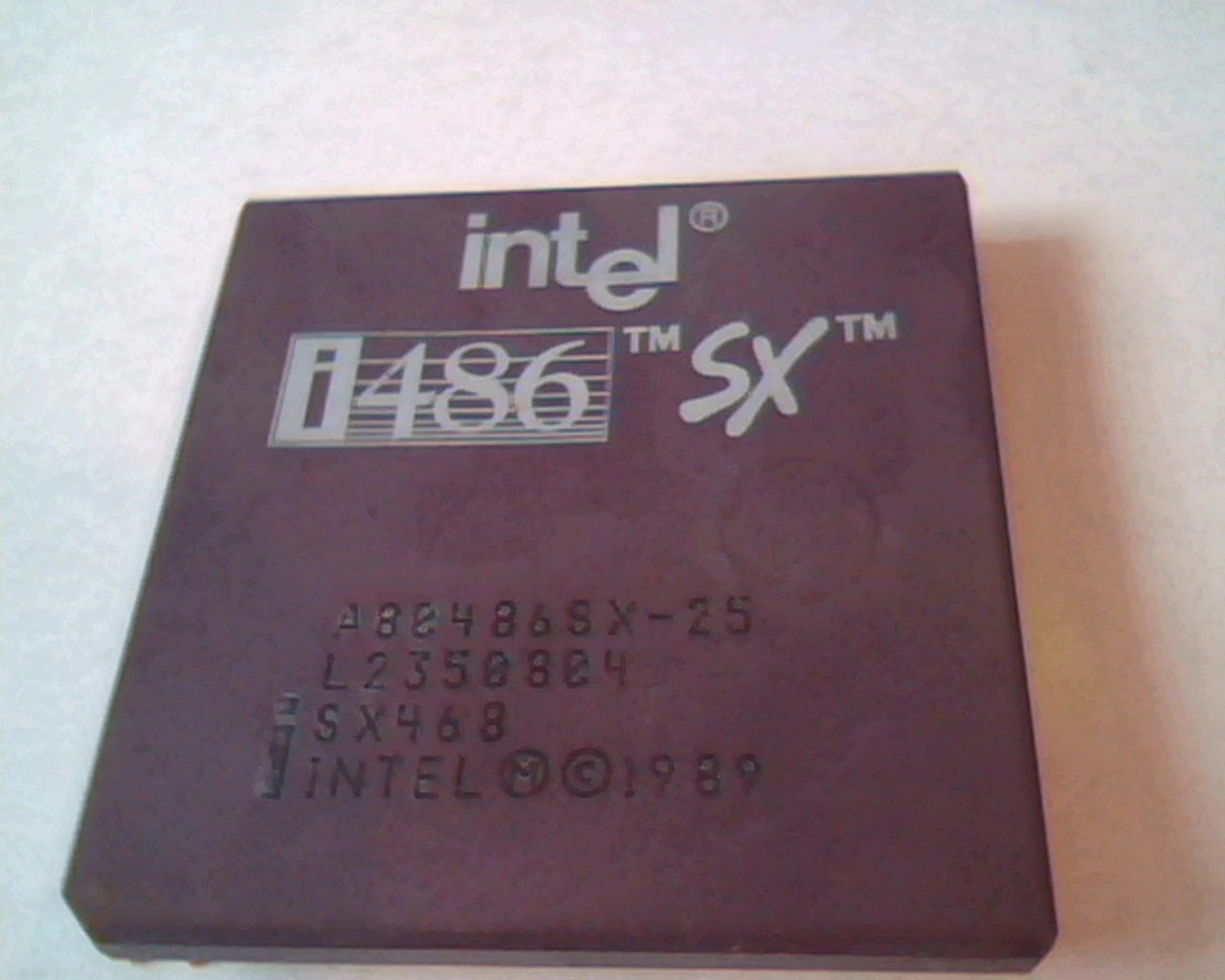 Rare Rare CPU computer chip - intel i486 SX A80486SX-25 L2350804 SX468 232