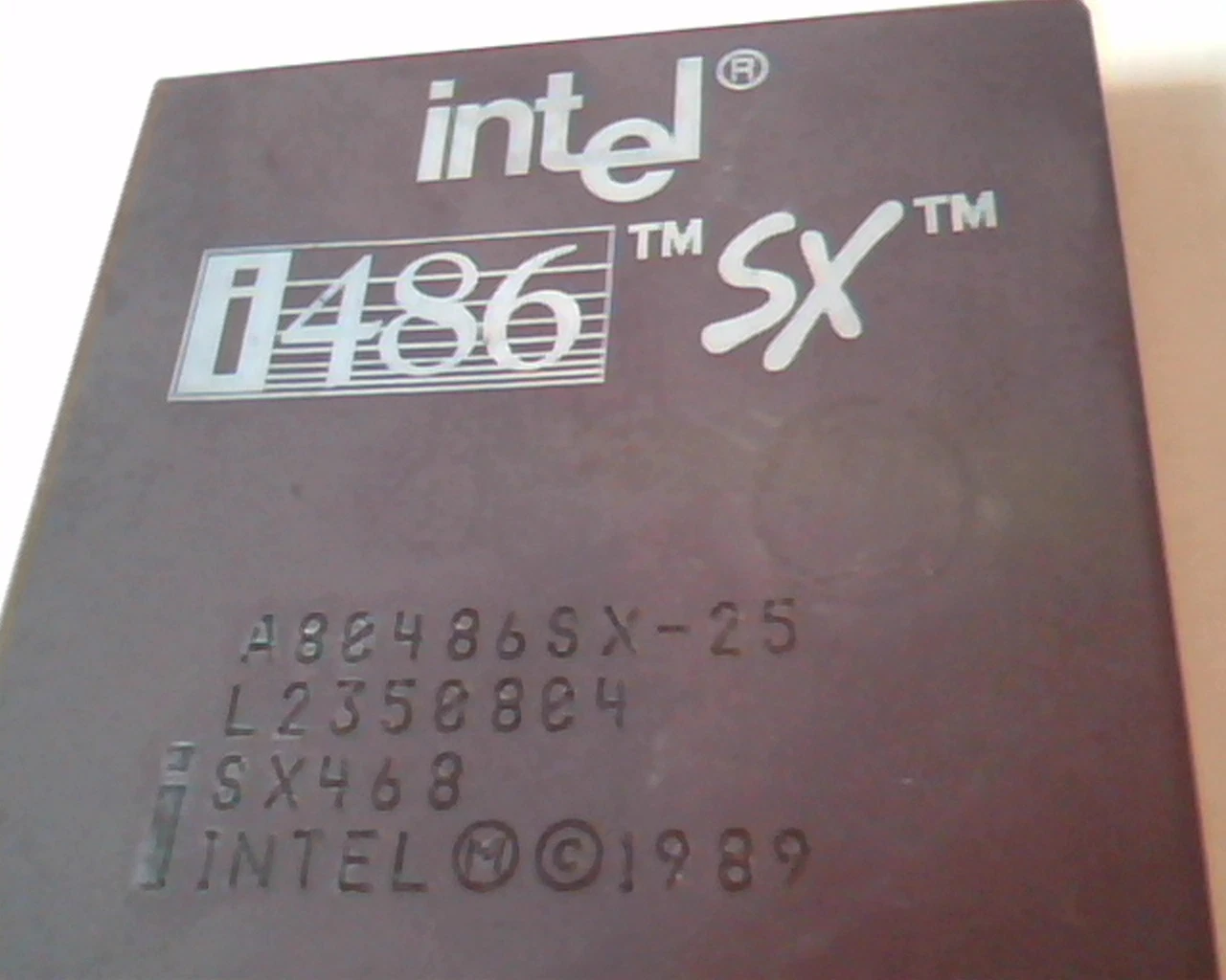 Rare Rare CPU computer chip - intel i486 SX A80486SX-25 L2350804 SX468 232 - image 2