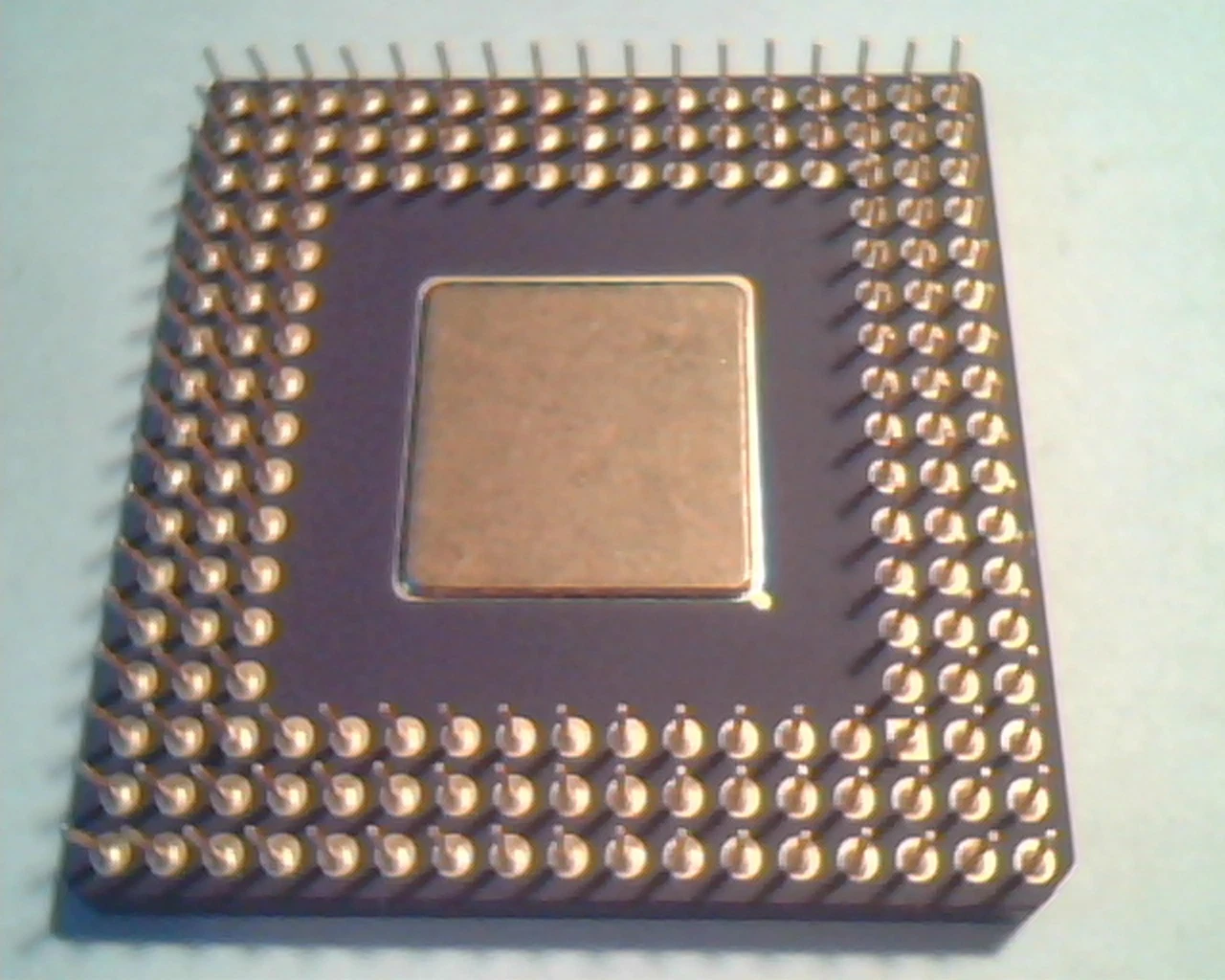 Rare CPU computer chip - Am486 DE2-66V8TGC 9715GPB AMD Advanced Micro Devices - image 3