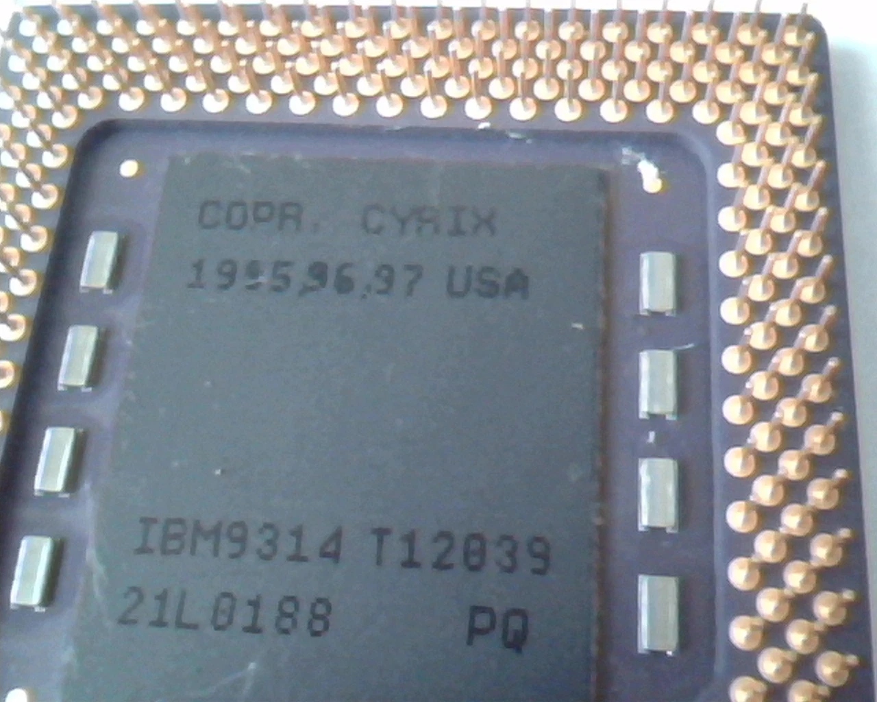 Rare CPU computer chip - IBM 6x86MX PR233 26x86Mx IBM9314 T12039 Cyrix 21L8188 - image 4