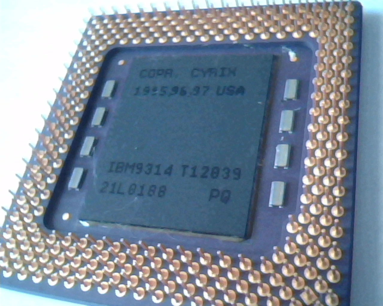Rare CPU computer chip - IBM 6x86MX PR233 26x86Mx IBM9314 T12039 Cyrix 21L8188 - image 5