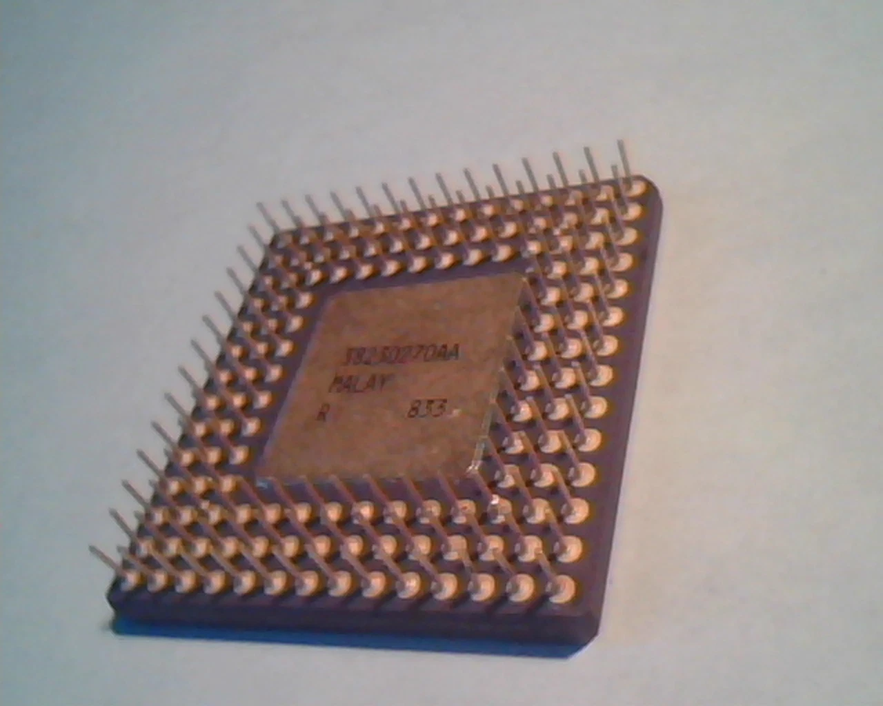 Rare CPU computer chip - intel 1987 A82385-20 (B) SZ101 L8340741 - image 4