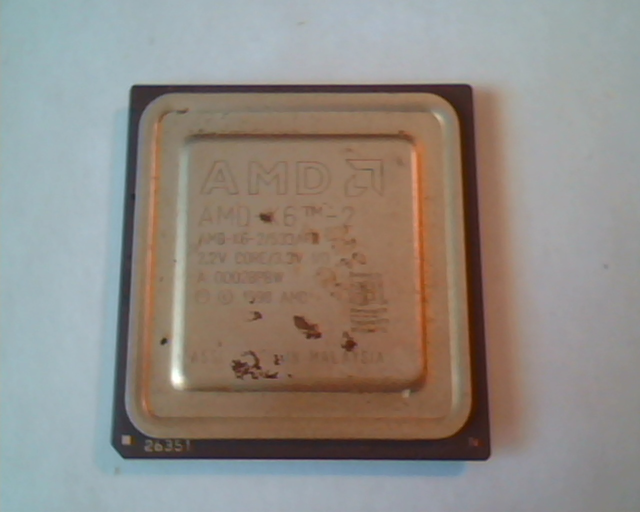 Rare CPU computer chip - AMD AMD-K6-2 A 0002BPBW 1998 2.2V CORE I/O 26351