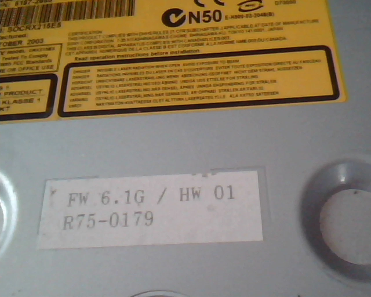 ATAPI CD Recordable Rewritable Drive CRX215E5 5187-2655 October 2003 - image 4