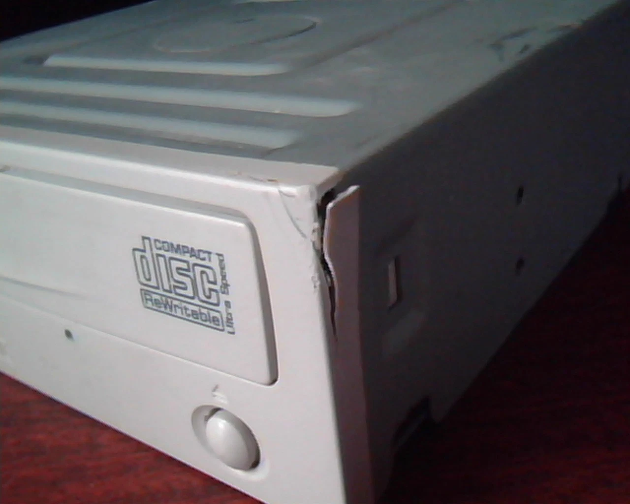 LG CD R/RW Drive Model GCE-8525B ROM Ver 1.01 November 2003 Rewritable 52x32x52x - image 2
