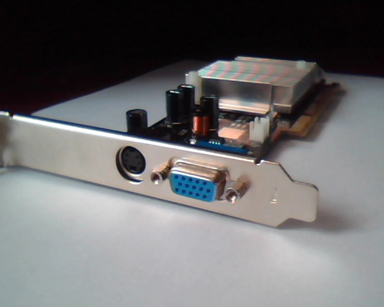 AGP card GeForce GF FX5200 128MB DDR TV-out 64 bit VGA - image 6