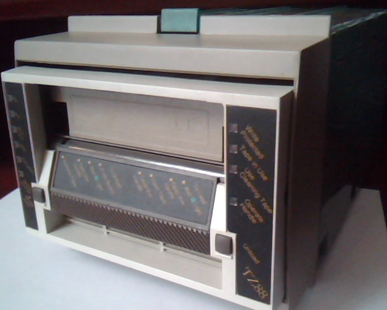 Tape Drive Digital TZ88N-VA A01 70-3123-09 TZ88 Storage - Working
