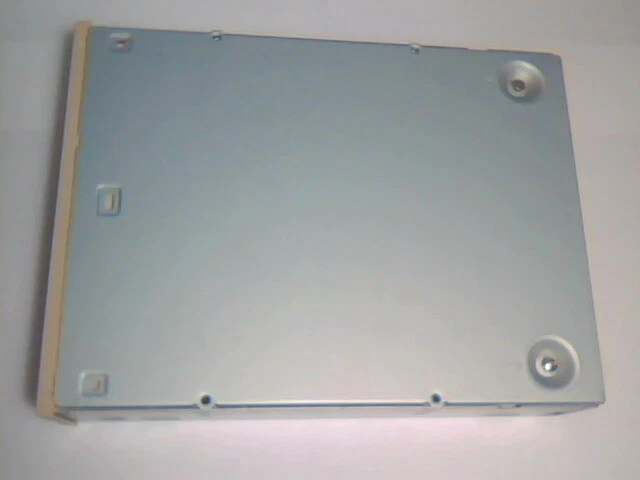 CD-ROM Drive Toshiba XM-5401B 005 50-pin SCSI February 1996 CI MA51226 CD - image 3