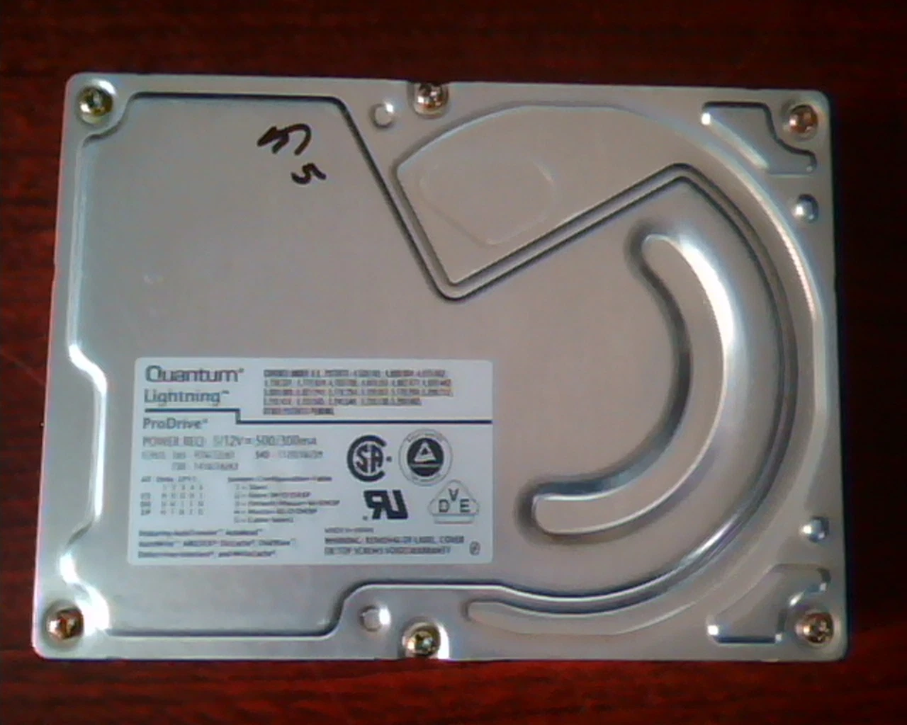 Hard Drive Disk SCSI Quantum Lightning ProDrive LT73S011 04-H 730S