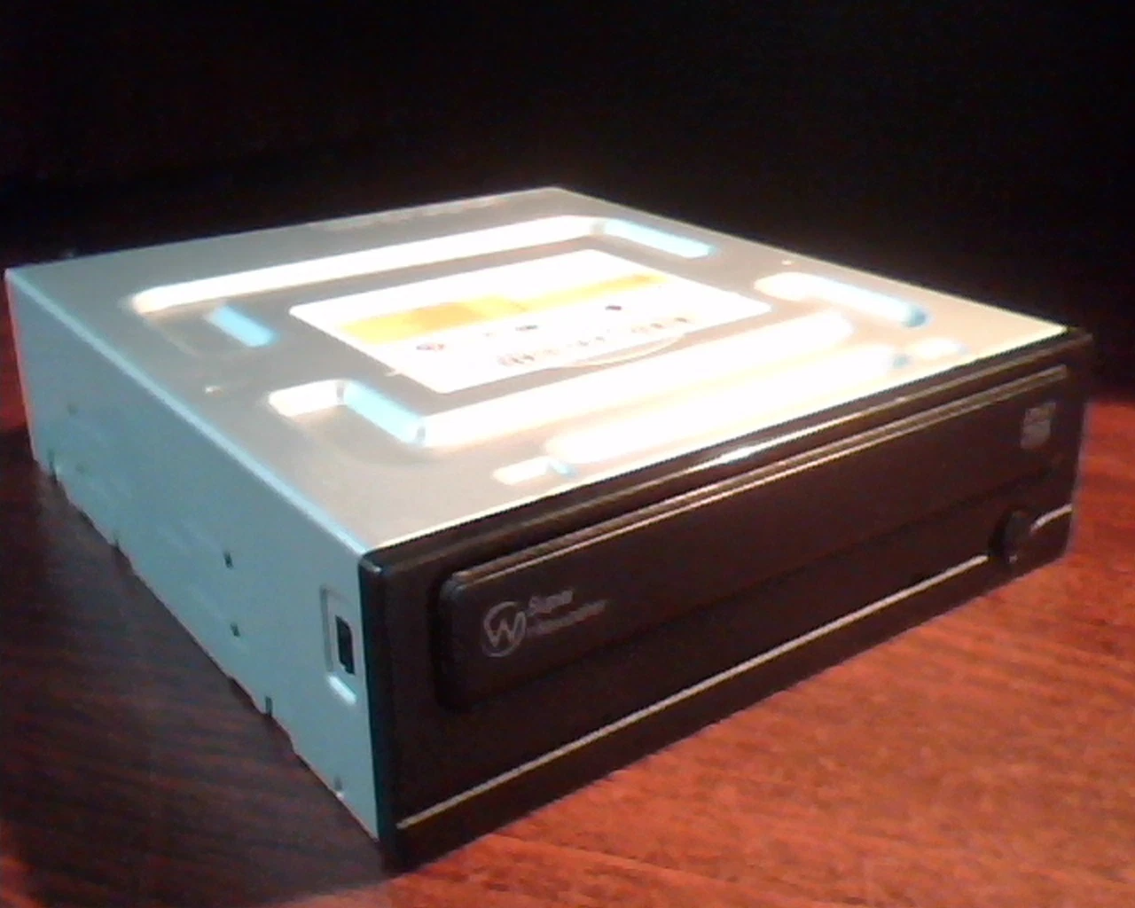 Toshiba DVD Writer Model SH-224 BB SH-224BB/BEBE September 2012 SATA