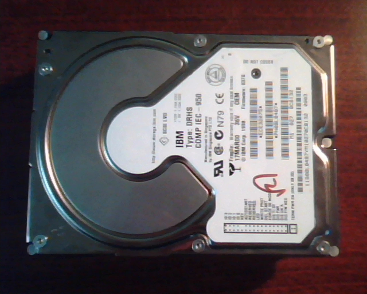 Hard Disk Drive SCSI IBM DRHS LVD IEC-950 ECE32075 PN08L8487 370