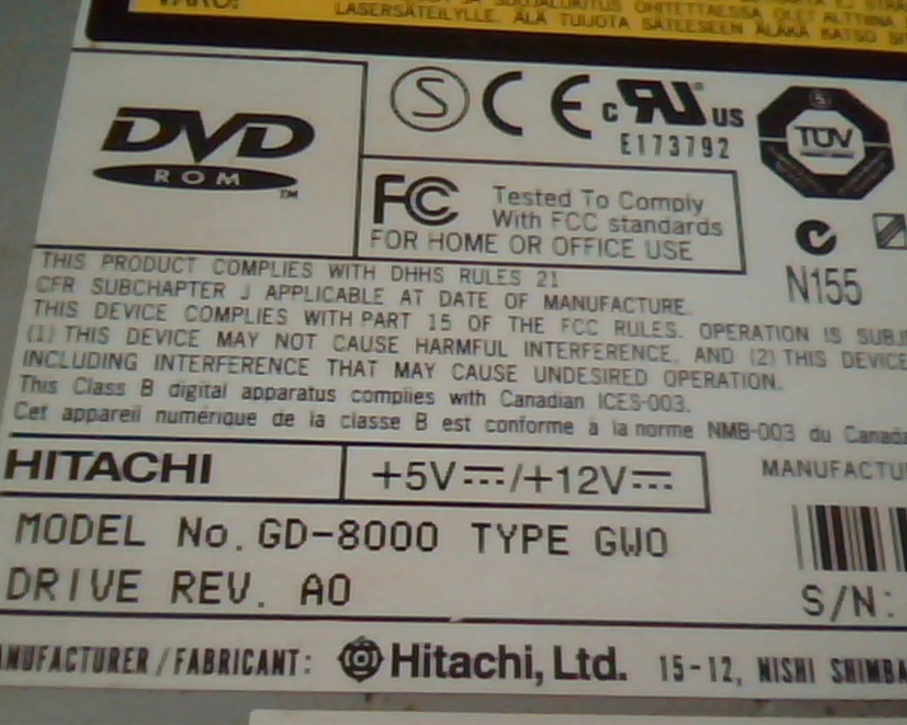 CD Drive IDE Hitachi GD-8000 GW0 A0 April 2001 E-H023-00-5034 - image 2