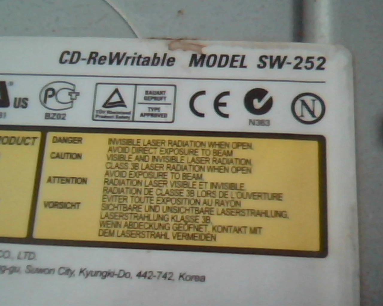 CD Drive IDE Samsung Rewritable SW-252 Ver F SW-252FEN 2004 52x32x52x - image 3