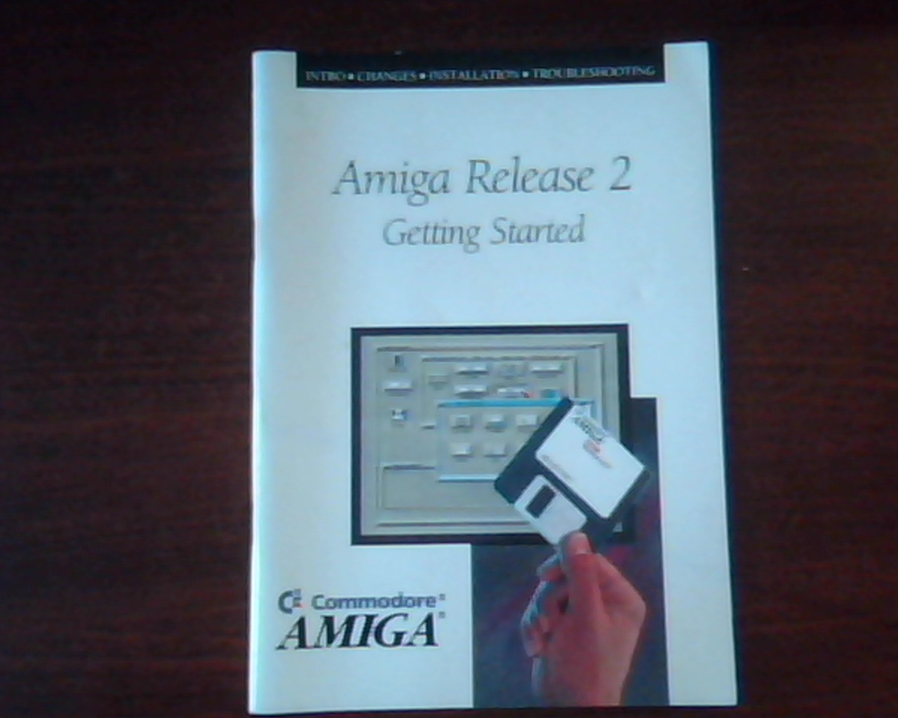 Amiga Release 2 Getting Started Commodore 368303-03 - Manual Guide Booklet