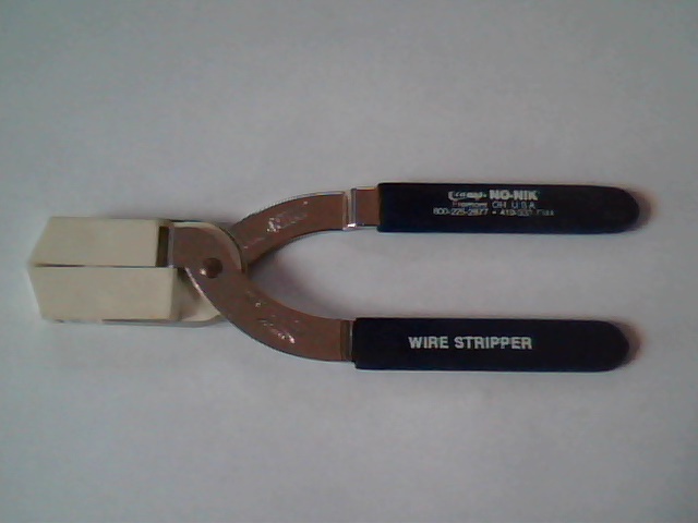 Clauss N0-NIK .021 Wire Stripper NN021 Navy-Blue Handle - USED