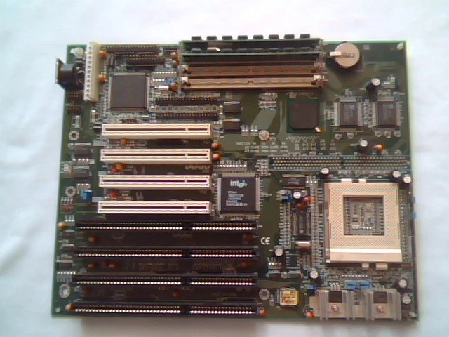 Motherboard Pentium QDI P51430HX-280T2 Frontier I V1.0