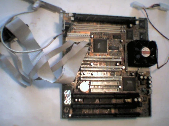 Motherboard Socket7 Magic Pro MP-VIP2 VIA VPX SMSC FDC37C669 Winbond W25P240AF