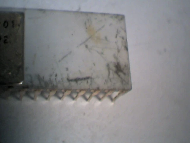Rare computer chip - 95831-01 SL31292 1977 Gold Plated White Ceramic vintage old - image 5
