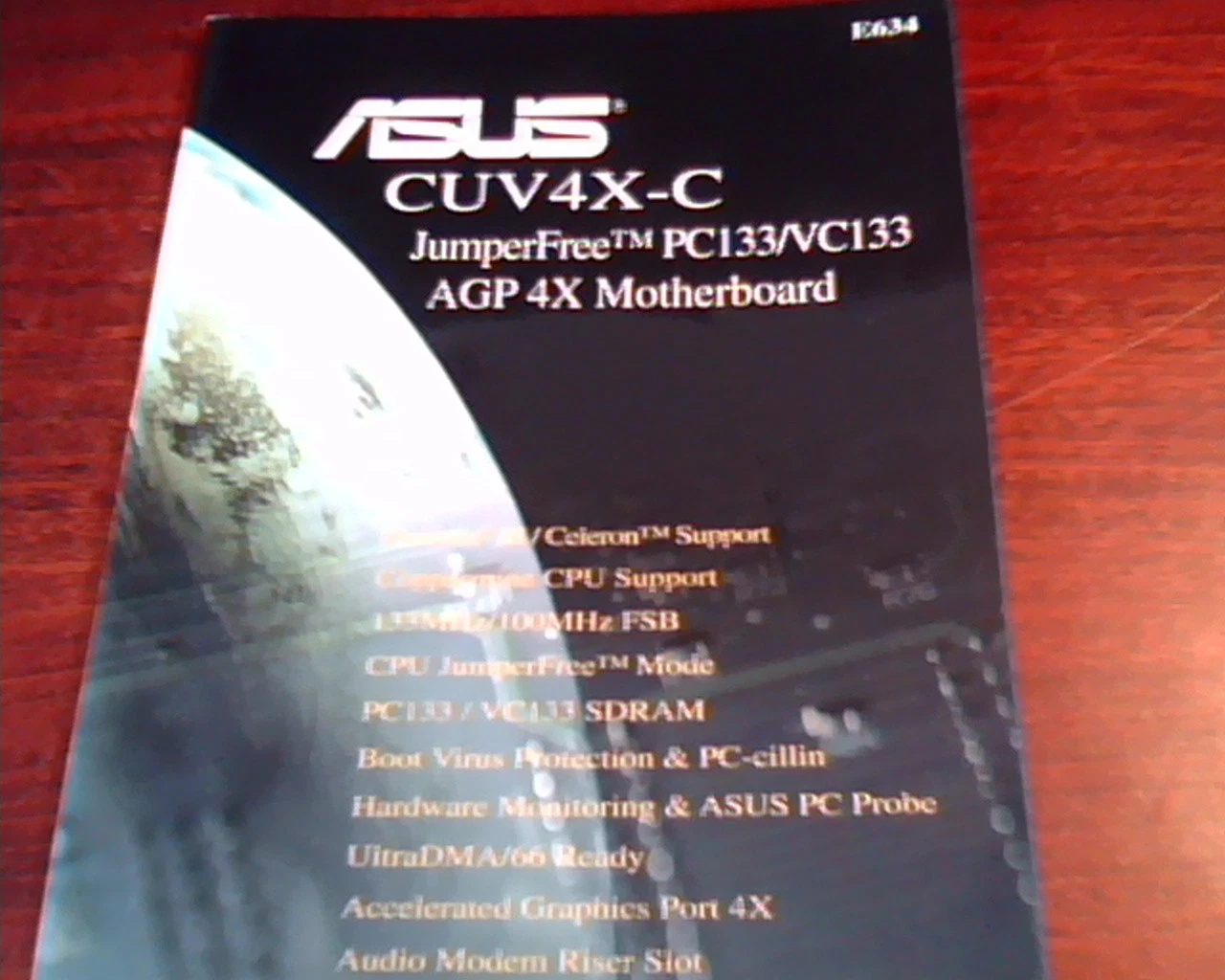 Asus CUV4X-C JumperFree PC133/VC133 AGP User's Manual - VIA VT82C694X Chipset - image 2