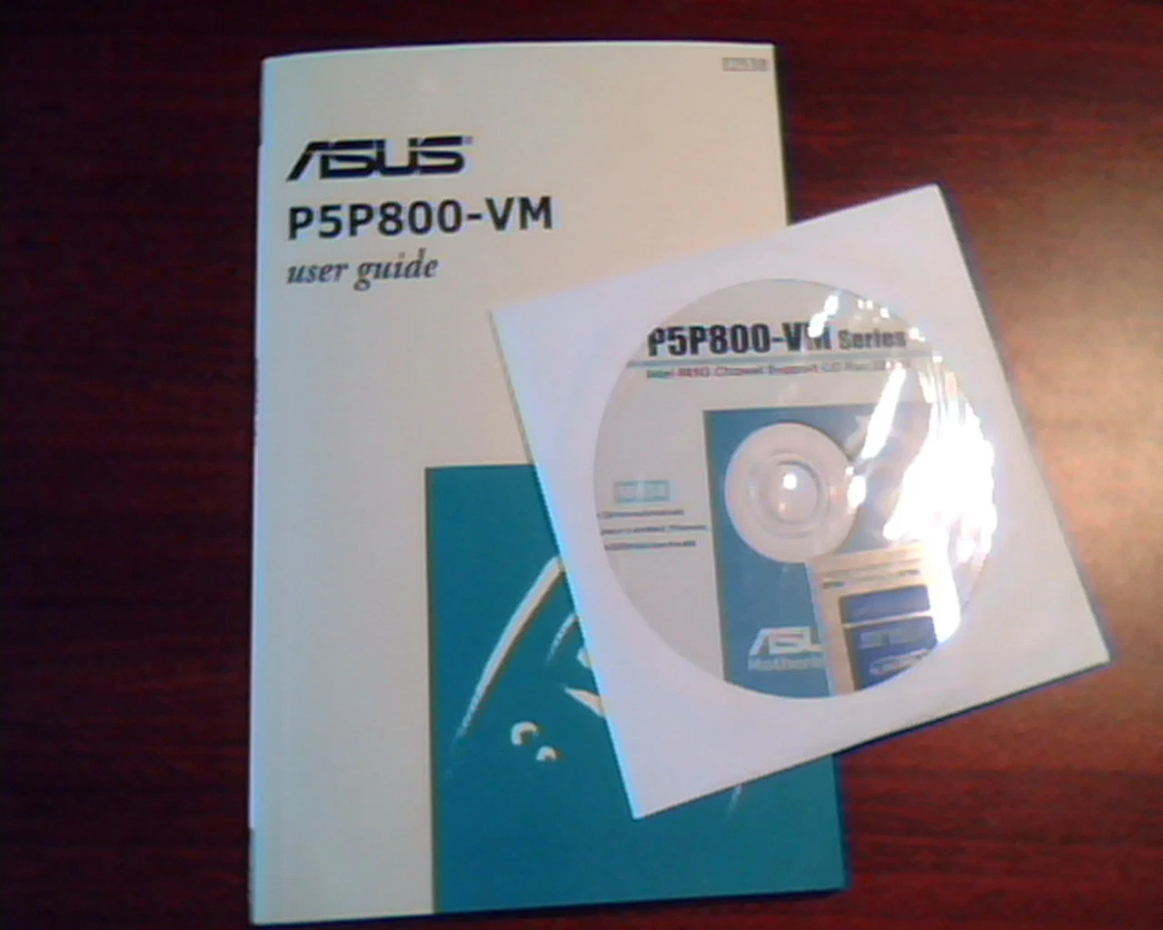 Asus P5P800-VM Motherboard - User's Guide Manual and CD and Sticker Intel 865G