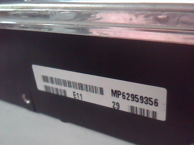 SCSI Hard Drive Quantum XP34300W AT43W011-05-G Rev F - image 5