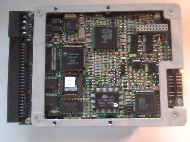 SCSI Hard Disk Drive Conner CP3200F Q9EYX7 STH05 9242 FAS4.4 - image 4