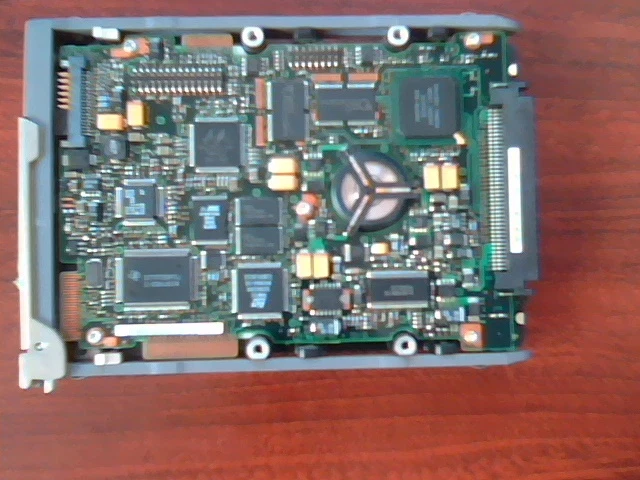 Hard Drive SCSI Disk Seagate Cheetah ST318203LC 9L8006-026 5404177-01 E145123 - image 2