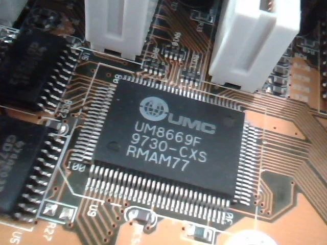 GA-586ATV Motherboard Rev 4B 3 ISA BabyAT Socket7 430VX 233MHz MMX CPU + RAM - image 5