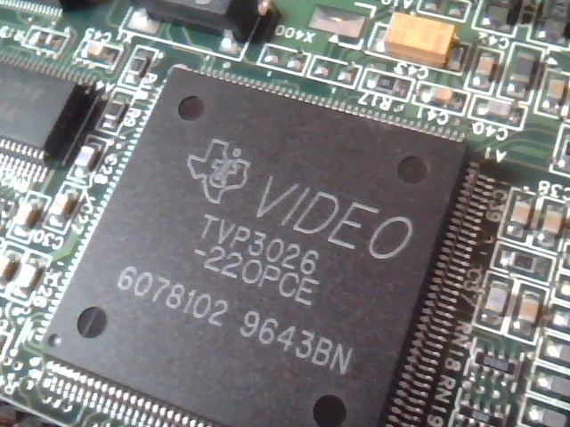 Matrox MGA-MIL/4 590-05 RevB IS-MGA-2064-R2 PCI Video - image 4