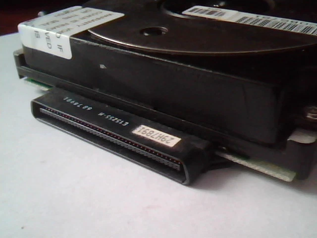 Hard Drive SCSI IBM DPES-31080 46H6132 1080 MB 80-pin - image 4