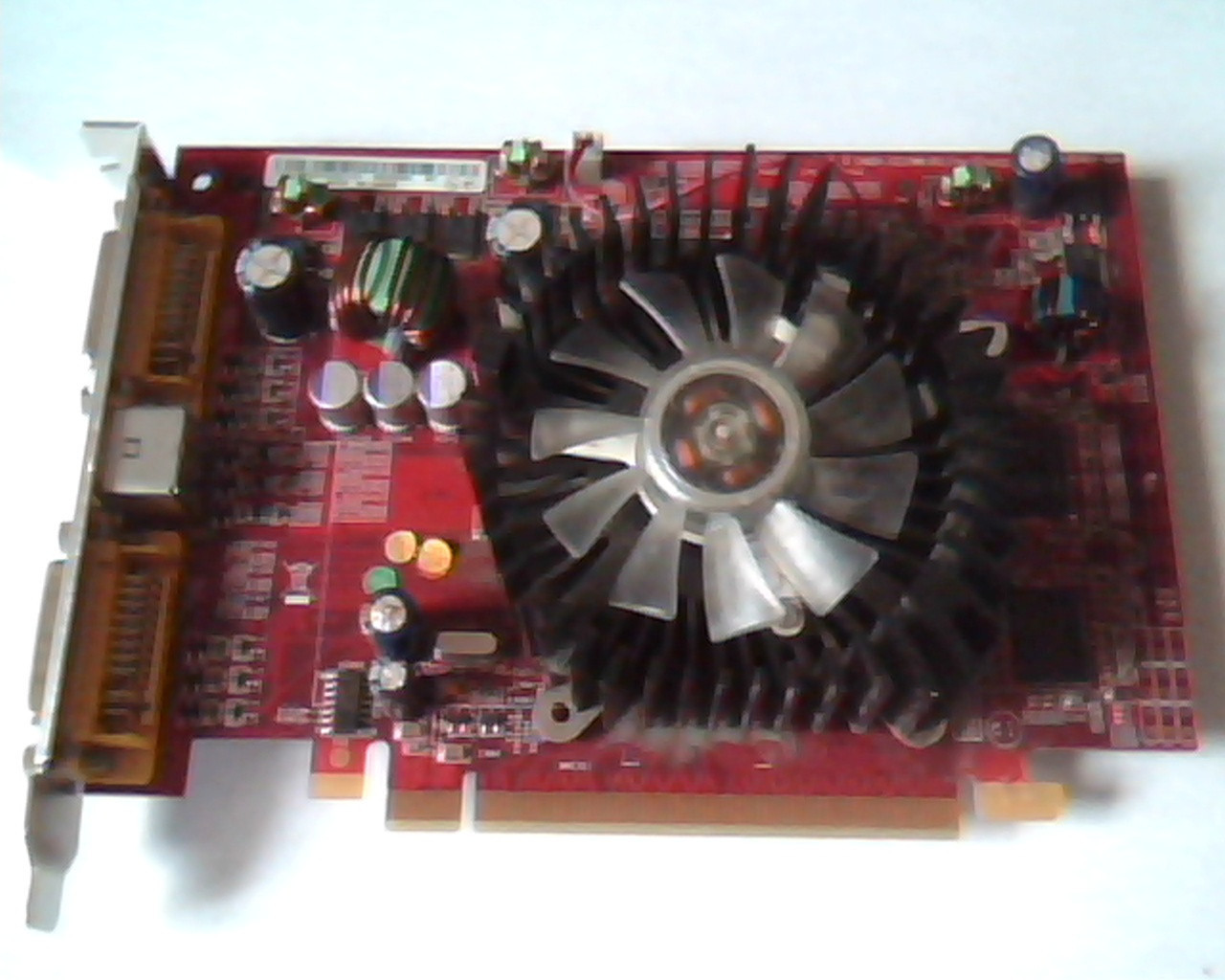 PCI-E video card V099 Ver 2.0 ATI Radeon 2600XT 109-B14831-00A Dual DVI 43C0261