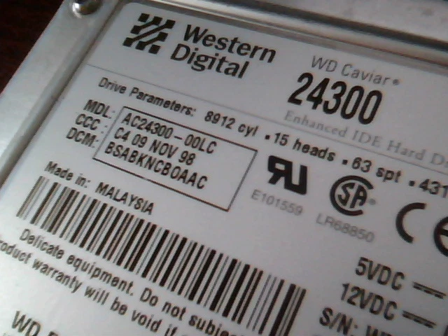 Hard Disk Drive Western Digital Caviar 24300 AC24300-00LCC4 BSABKNCBOAAC - image 2