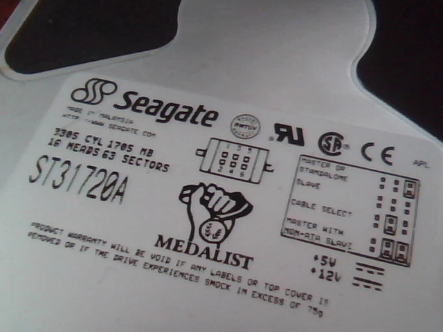 Hard Disk Drive Seagate Medalist ST31720A 9G2001-307 DAT0.56 B32211