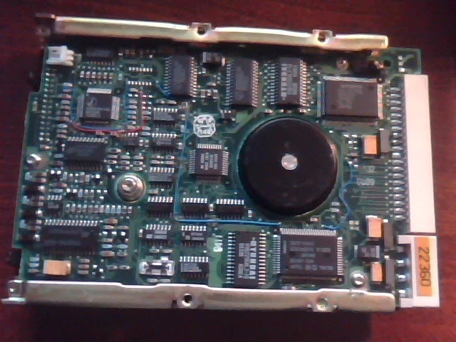 Hard Disk Drive IBM DFHS 76H0958 EC486509 HDD 06DEC96 SCSI 50-pin