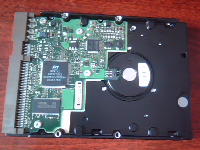 Hard Drive IDE Seagate Barracuda ST380011A 9W2003-354 80GB 100264014 3.06 - image 4