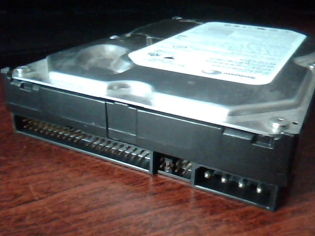 Hard Drive IDE Seagate Barracuda ST3402111A 9BD01A-303 40GB 3.AAE 06416 - image 3