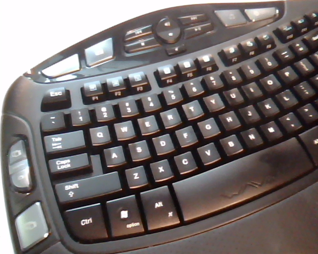 Logitech keyboard 820-000396 13734-001 A MC735CZ Y-RCP140 - nice condition - image 2