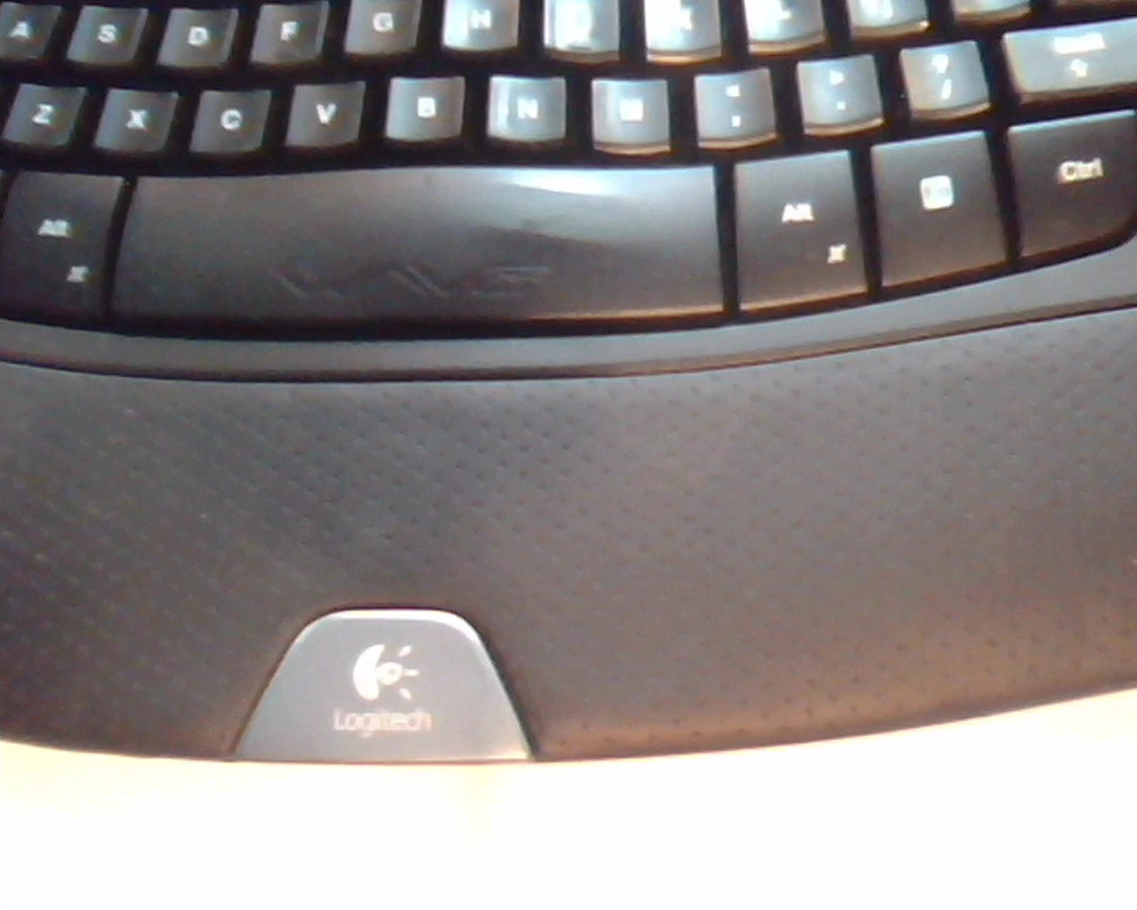 Logitech keyboard 820-000396 13734-001 A MC735CZ Y-RCP140 - nice condition - image 4