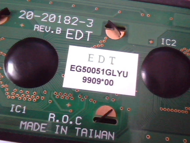 Tandberg Overland Data SCSI Library SLR100 Front Panel - image 4