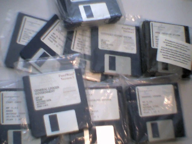 Bulk pile of Vintage Fundware Accounting Software 1994 1997