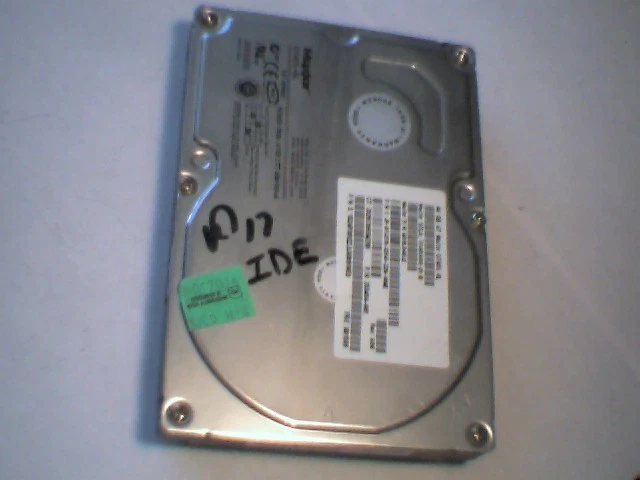 Hard Drive Disk HDD IDE Maxtor D740X-6L 40GB 253454-001 19K1568
