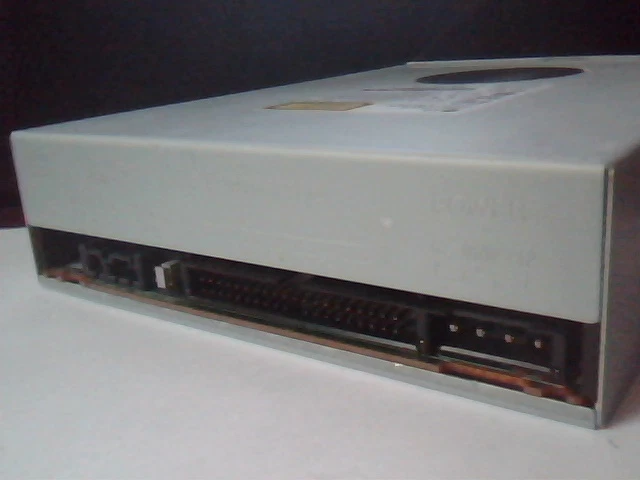 LG CD-ROM CD Drive CRD-8400B 1.00 March 1999 40X MAX 40-pin IDE ATA vintage - image 4